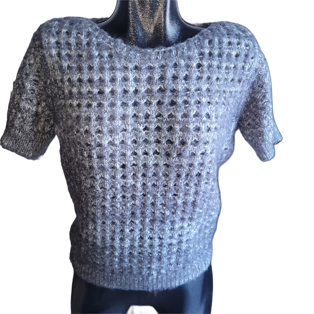 Nevada Gray Crochet Knit Short Sleeve Sweater L